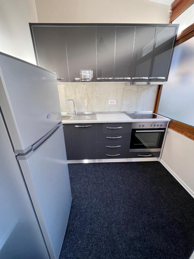 Hq Apartment In Center Тирана Екстериор снимка