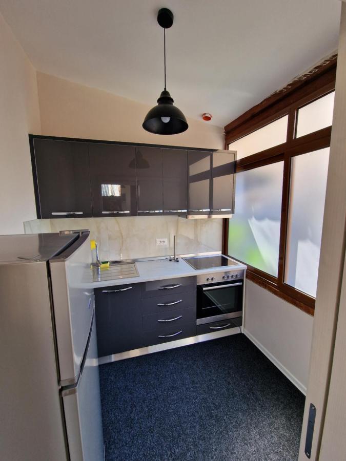 Hq Apartment In Center Тирана Екстериор снимка