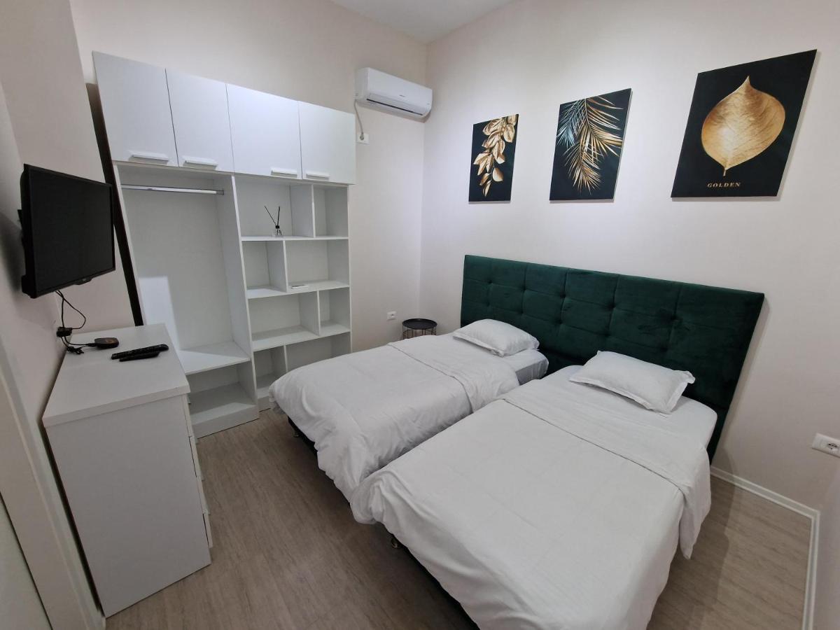 Hq Apartment In Center Тирана Екстериор снимка